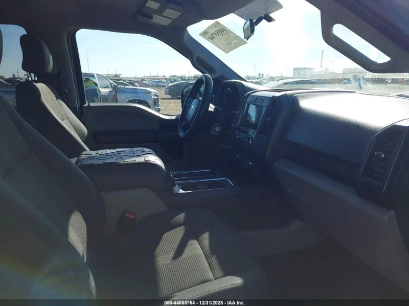 Ford F150 F-150 CREW CAB XL * CARFAX* , снимка 5 - Автомобили и джипове - 53421824