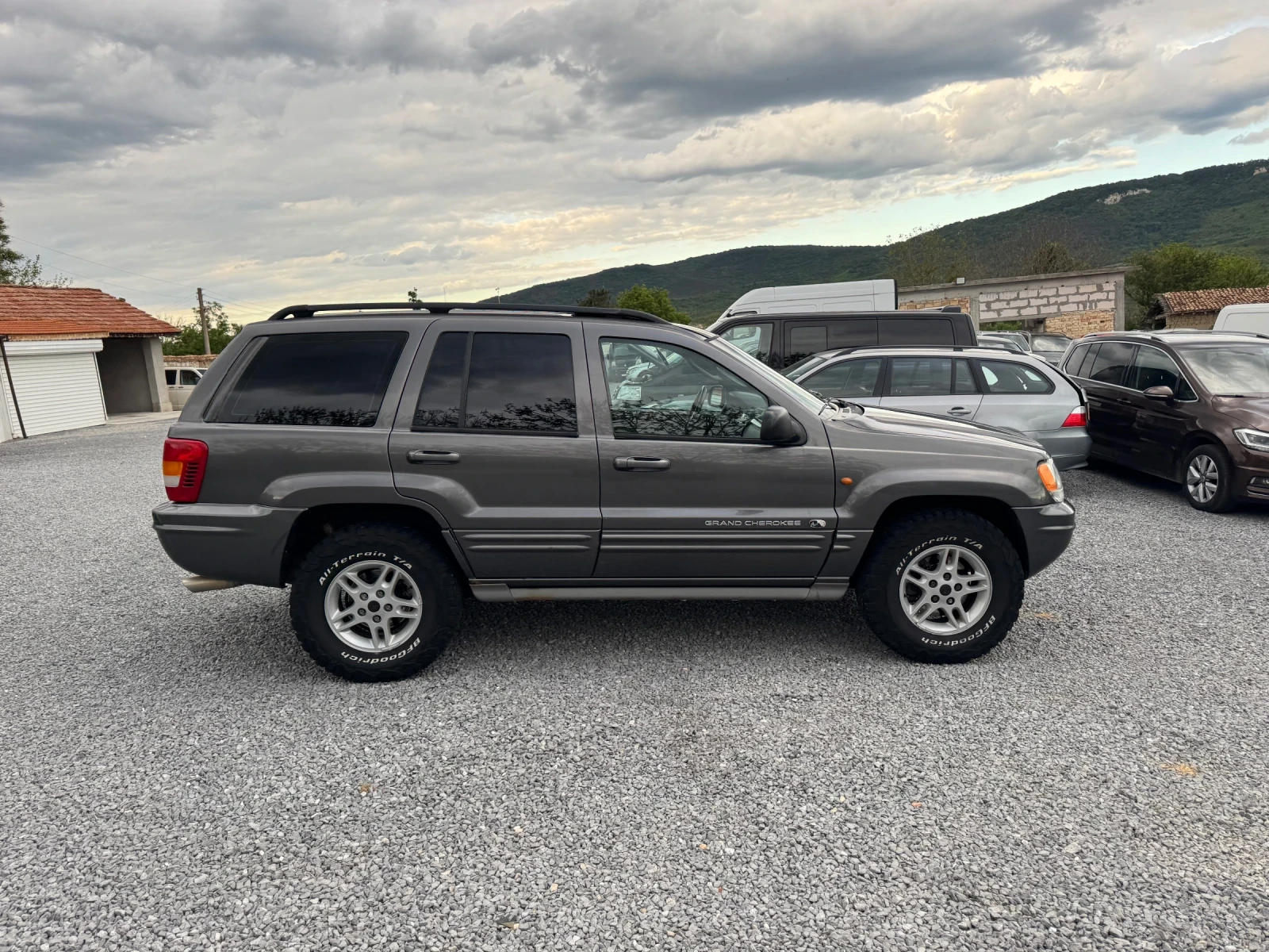 Jeep Grand cherokee 4.7 газ/бензин  - изображение 4