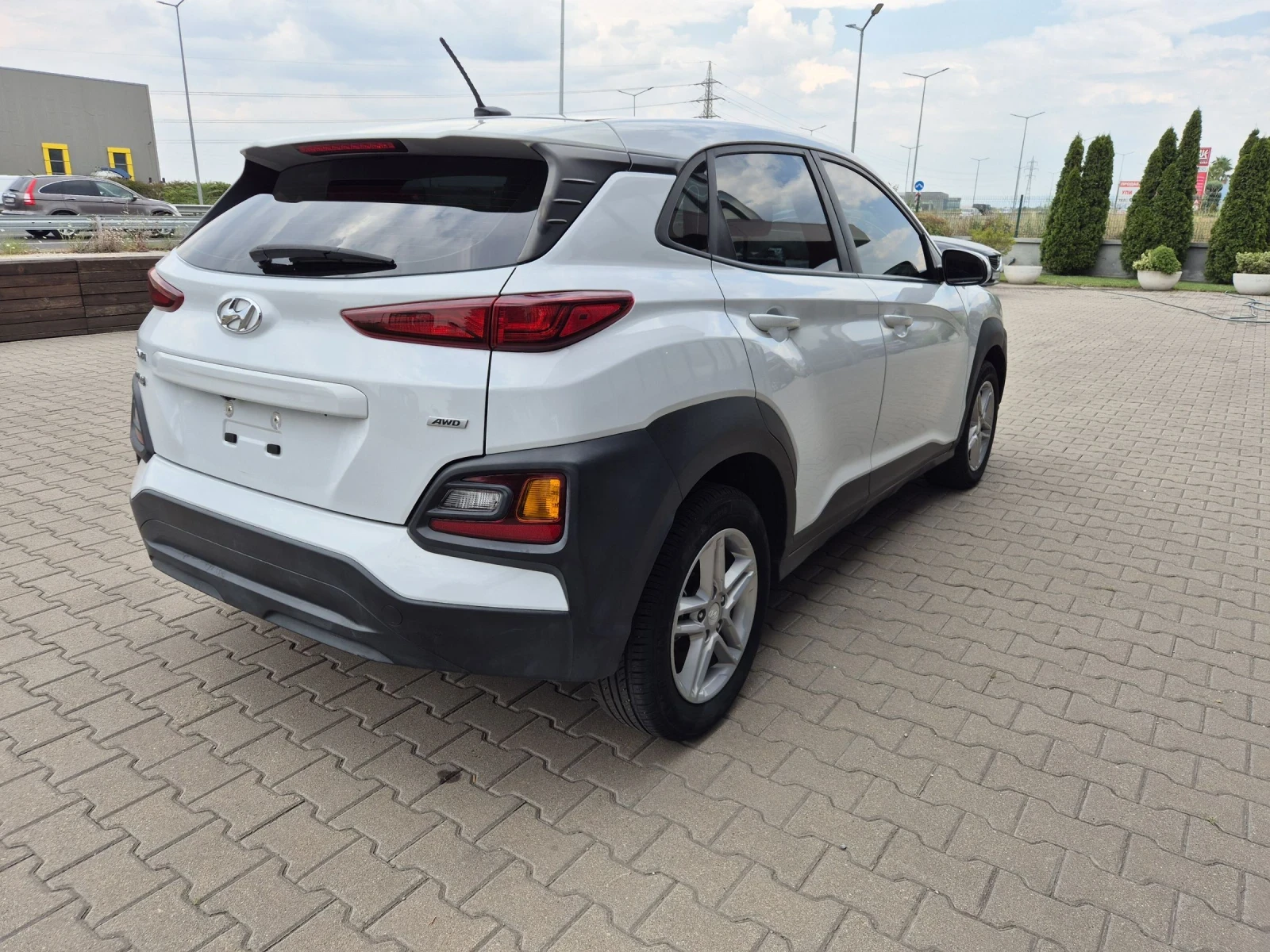 Hyundai Kona 2.0I 4x4 CAMERA - изображение 7