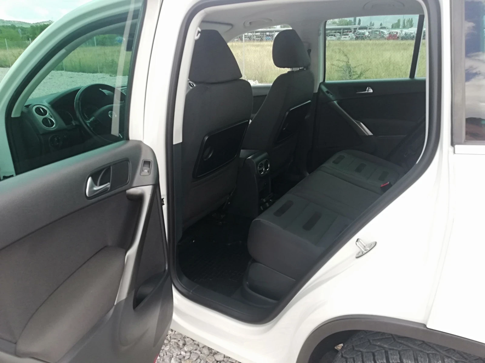 VW Tiguan 2.0TDI KLI AVT NAVI 4X4 - изображение 10