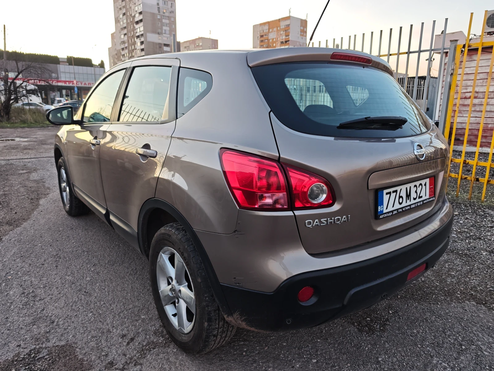 Nissan Qashqai 2.0i LPG ITALY NAVI 6 speed | Mobile.bg   6