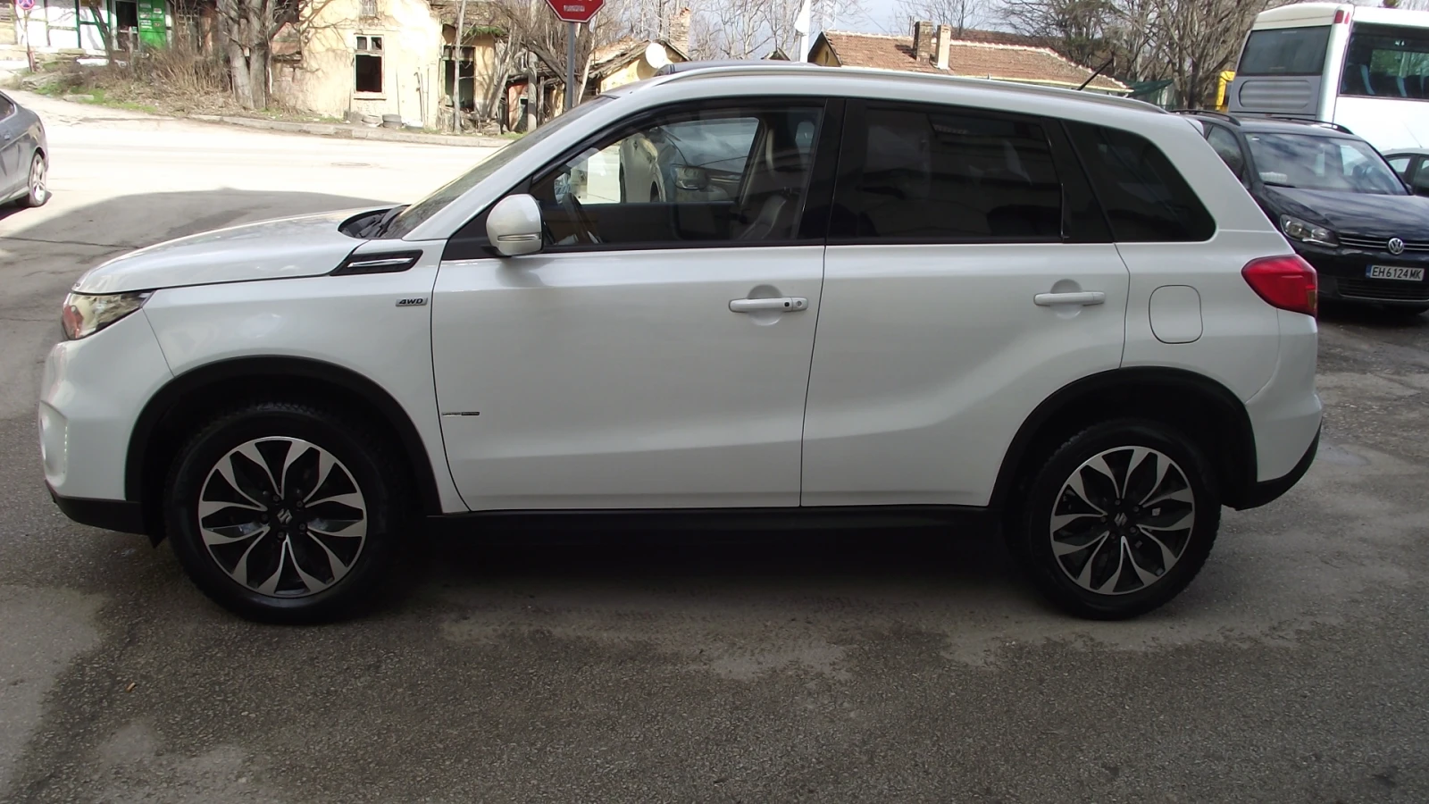 Suzuki Vitara 1.6.d.120.k.c.4x4.NAVI.КОЖА. - изображение 5