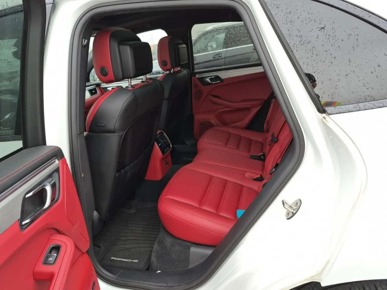 Porsche Macan * GTS * BOSE* ПОДГРЕВИ* ПАНОРАМА* , снимка 13 - Автомобили и джипове - 53713184