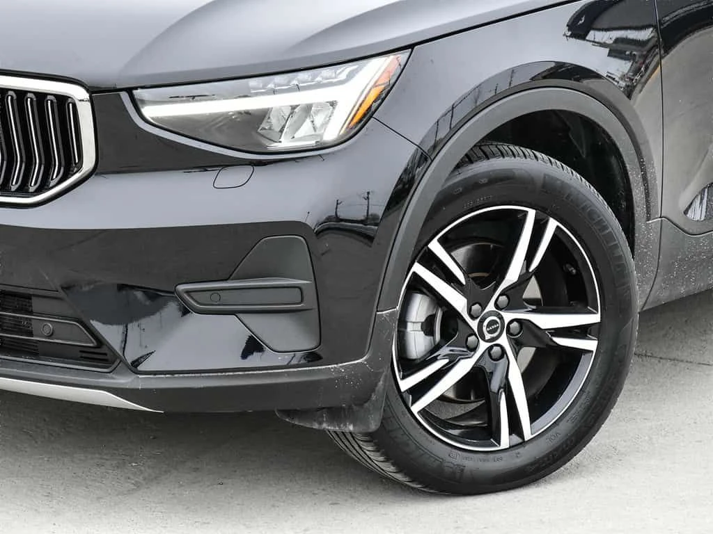 Volvo XC40 * B5 AWD Core Bright Theme * CARFAX * ЦЕНА ДО БГ, снимка 2 - Автомобили и джипове - 53848789