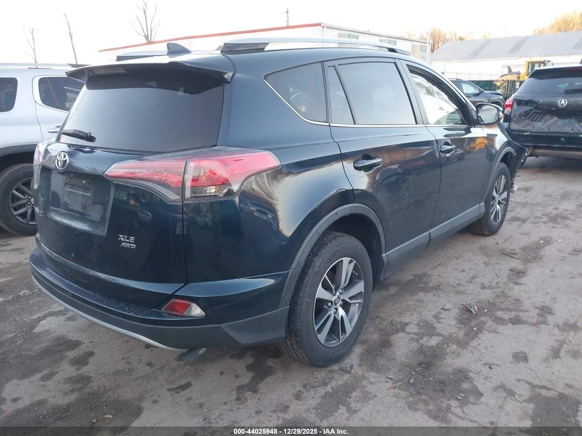 Toyota Rav4 2.5L I-4 DOHC, VVT, 176HP All Wheel Drive | Mobile.bg � ����������� 4