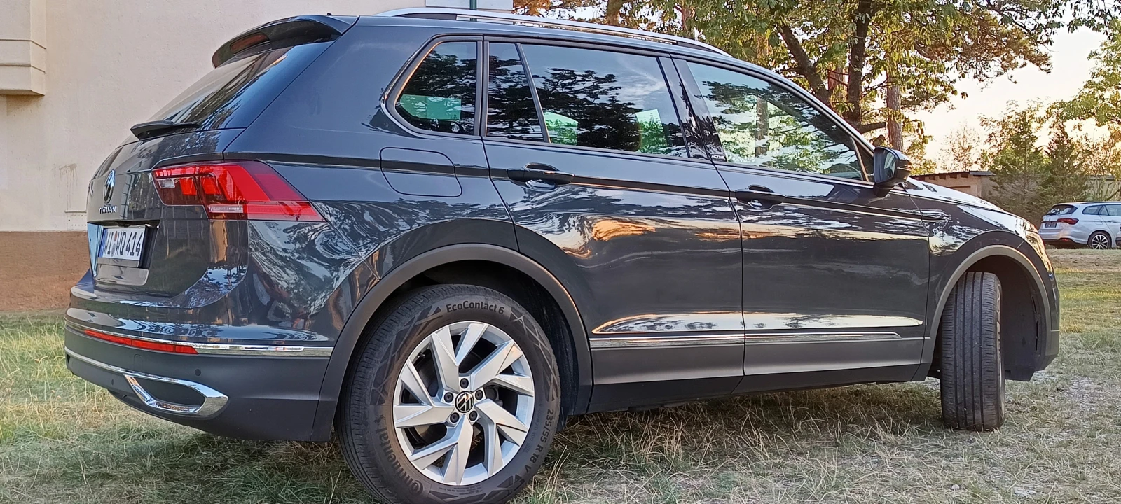 VW Tiguan, снимка 4 - Автомобили и джипове - 54245820