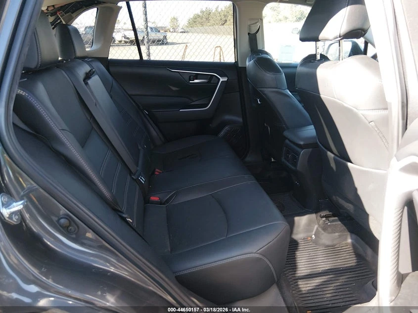 Toyota Rav4 2.5l Xle Premium, снимка 8 - Автомобили и джипове - 54307583