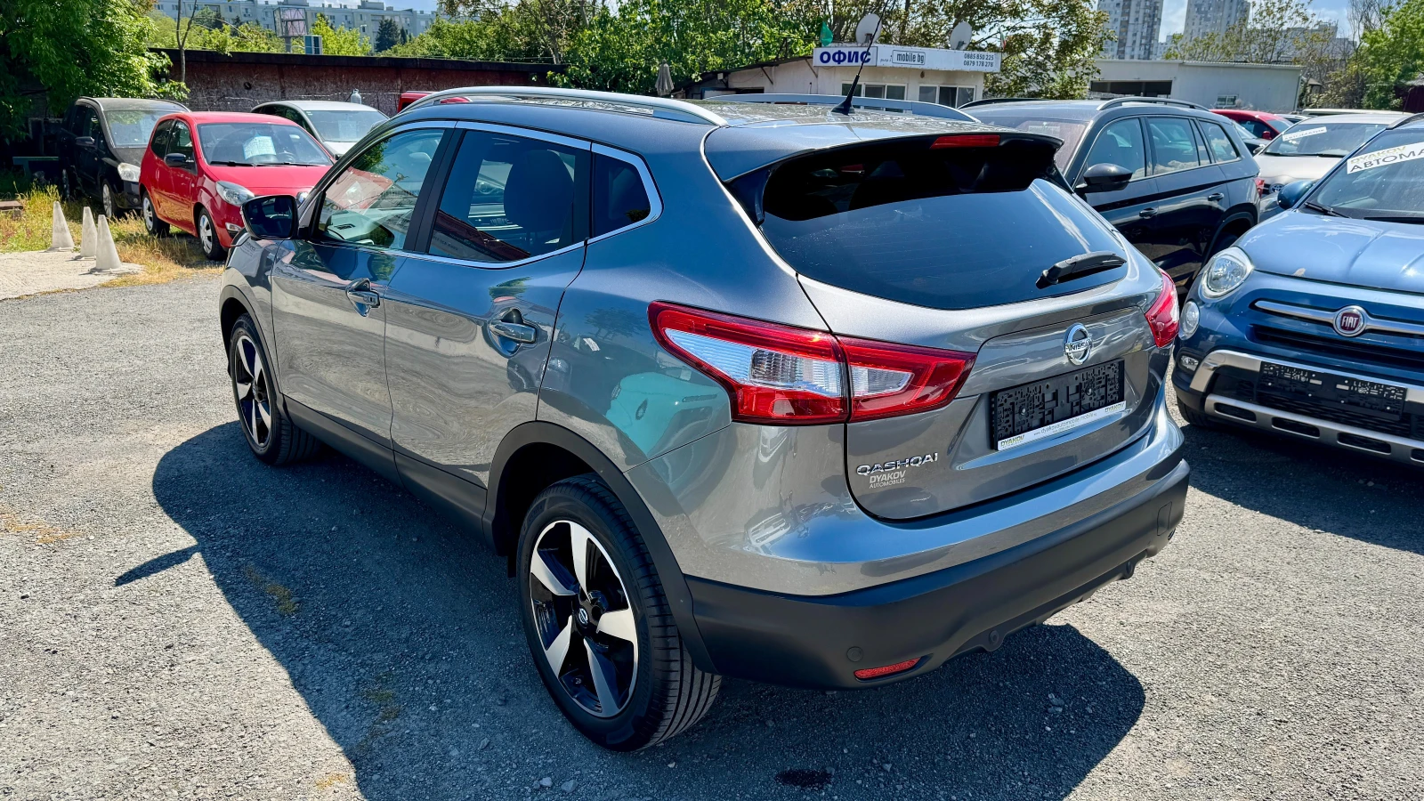 Nissan Qashqai 1.6i ТОП!!! 360Камери, PDC, LED DRL, Navi, Cruise,, снимка 7 - Автомобили и джипове - 54573975