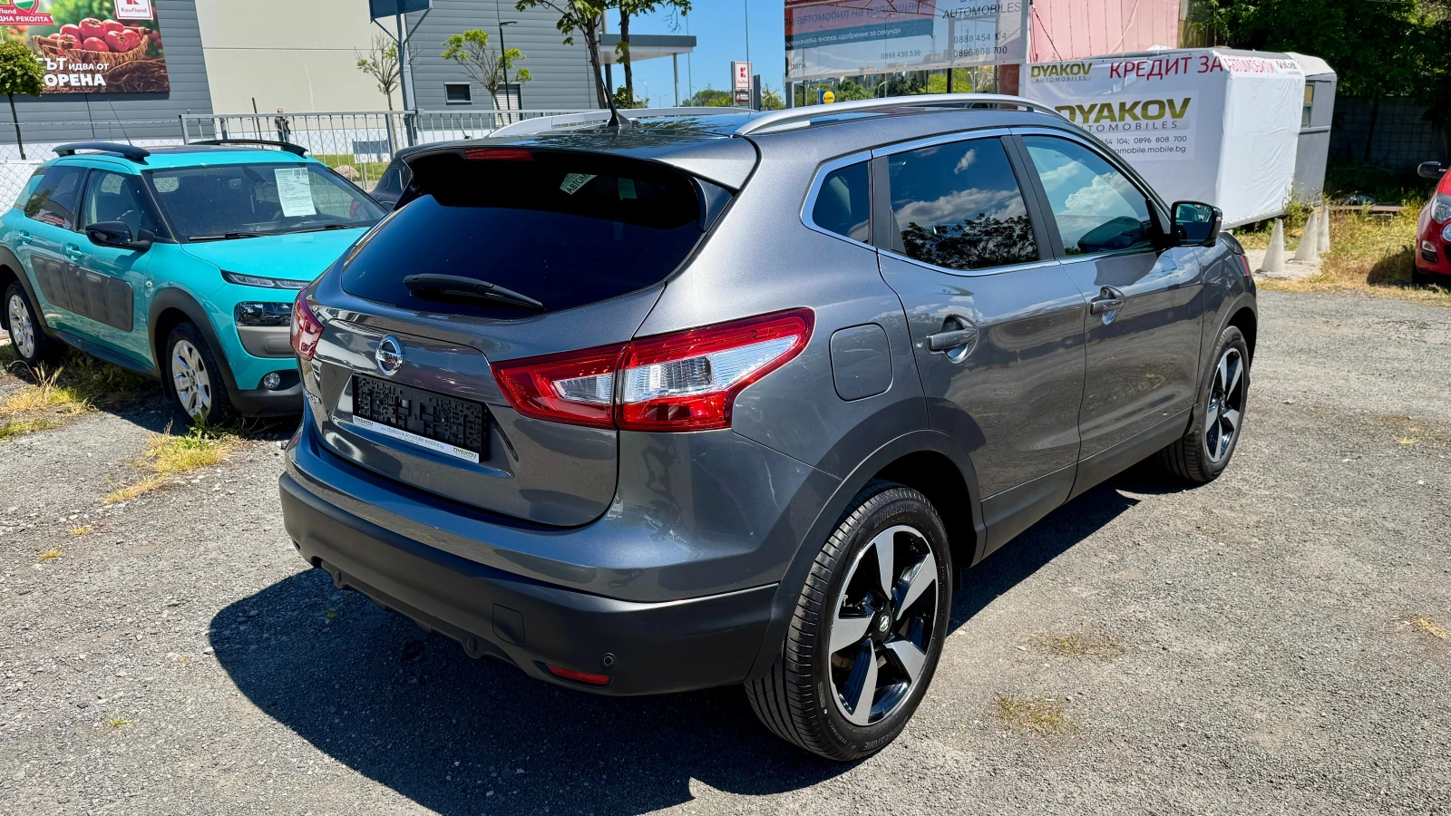 Nissan Qashqai 1.6i ТОП!!! 360Камери, PDC, LED DRL, Navi, Cruise,, снимка 5 - Автомобили и джипове - 54573975