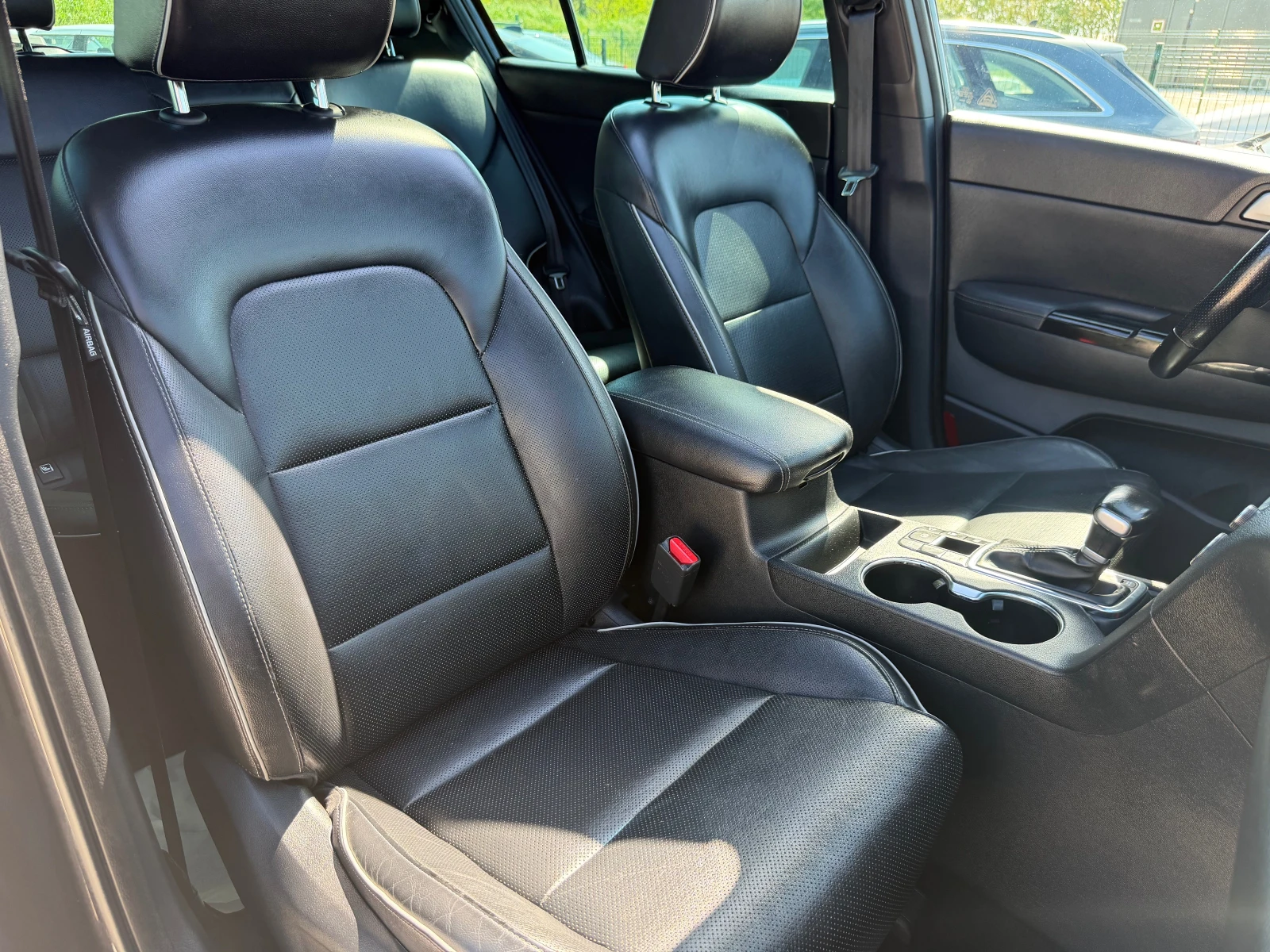 Kia Sportage GTline 1.7CRDI-141 DCT7 2WD FULL OPTION, снимка 10 - Автомобили и джипове - 54574668