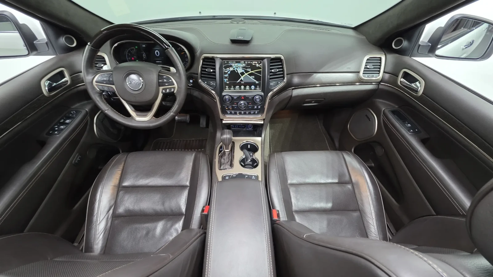 Jeep Grand cherokee 3.0 Diesel Summit, снимка 6 - Автомобили и джипове - 54763917
