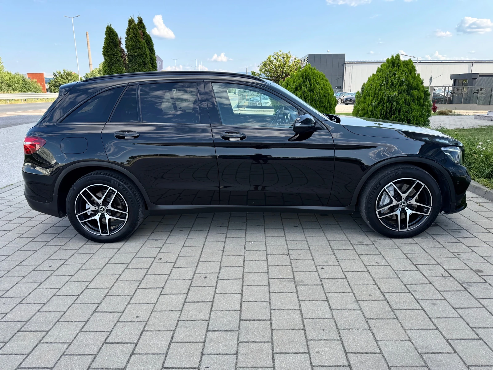 Mercedes-Benz GLC 350 AMG-ПОДГРЕВ-BURMASTER-NAVIGATION-ПАРКТРОНИК-ЕЛ.БАГ, снимка 4 - Автомобили и джипове - 55190399