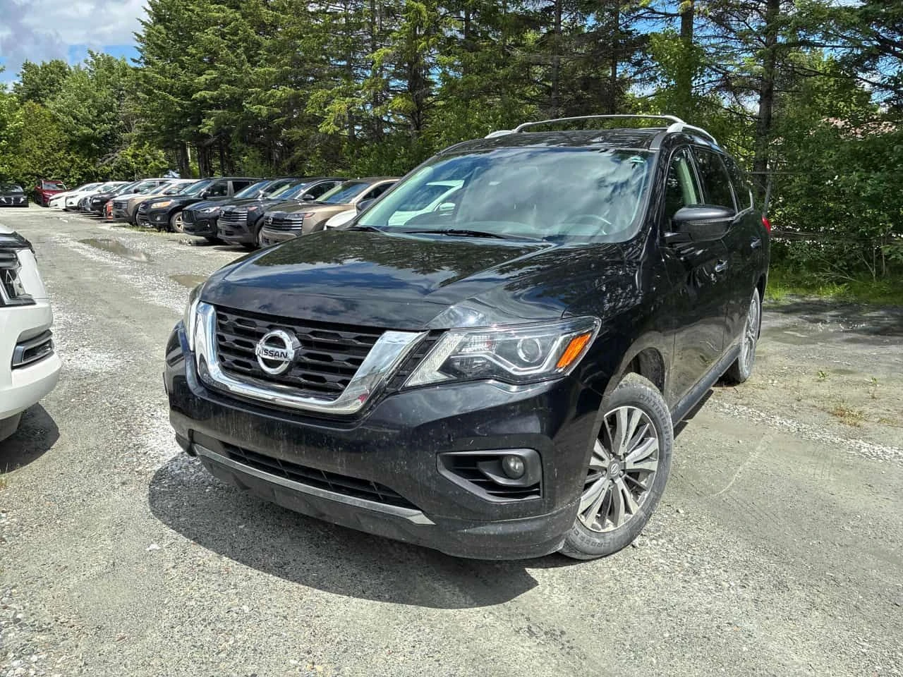 Nissan Pathfinder * 4x4 * CARFAX * ОПЦИЯ ЗА ФИНАНСИРАНЕ 