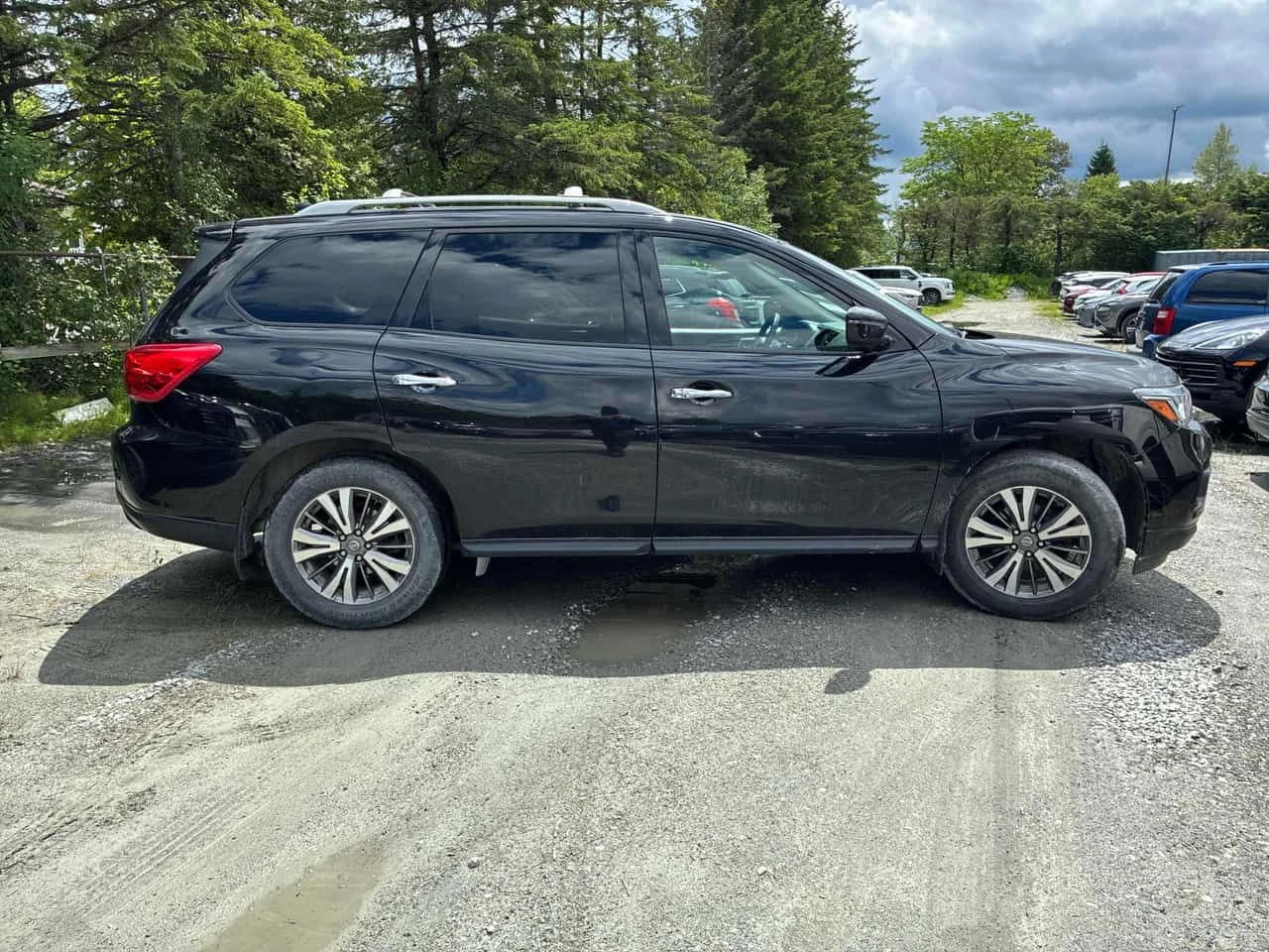 Nissan Pathfinder * 4x4 * CARFAX * ОПЦИЯ ЗА ФИНАНСИРАНЕ , снимка 3 - Автомобили и джипове - 55508622