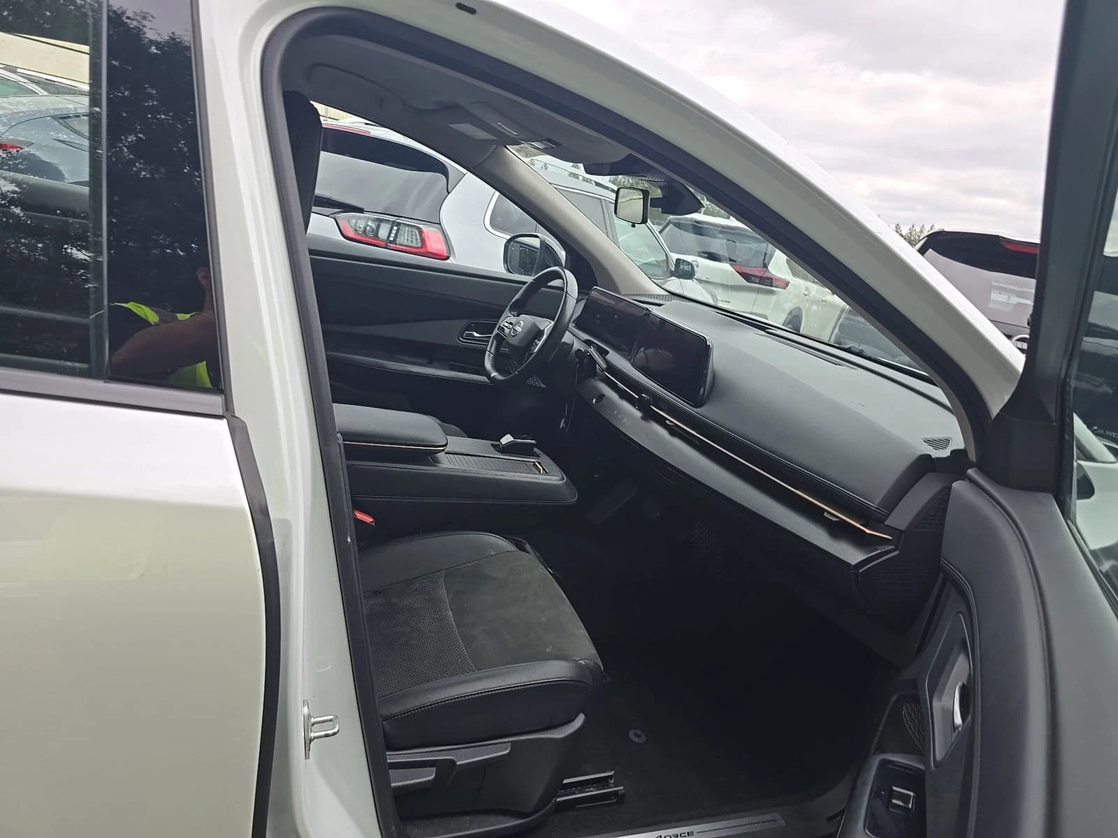 Nissan Ariya e-4ORCE/ХЕДЪП/ПОДГРЕВ/, снимка 10 - Автомобили и джипове - 56642867