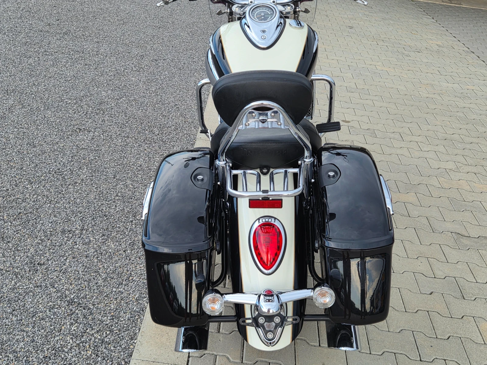 Triumph Rocket III TOURING 2010 година FACELIFT, снимка 15 - Мотоциклети и мототехника - 55103377