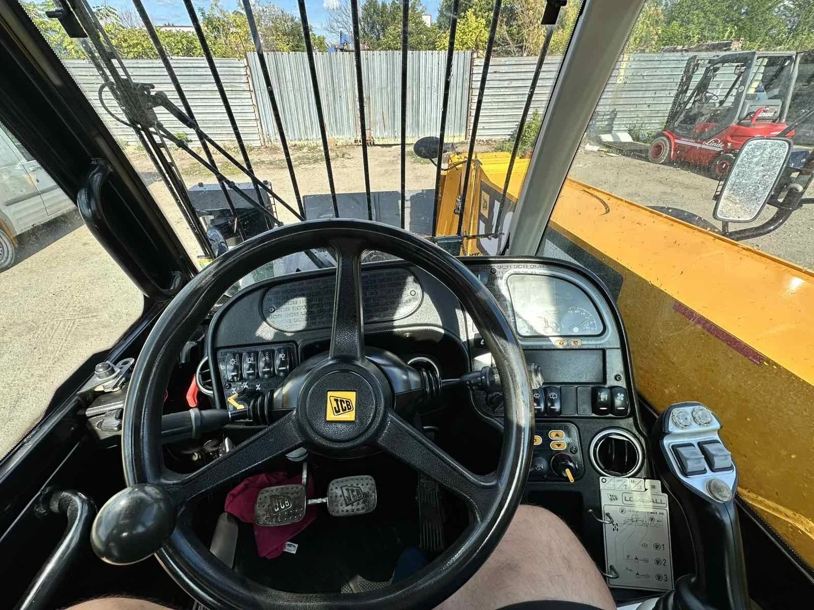 Телескопични товарачи JCB 541-70, снимка 13 - Индустриална техника - 56074242