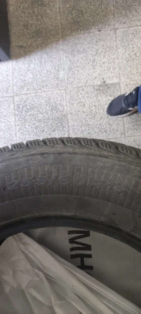 Гуми Зимни 255/60R17, снимка 6 - Гуми и джанти - 47127928