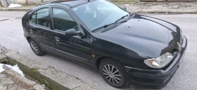 Renault Megane - 900 € / 1760.25 лв. - 15108393 5