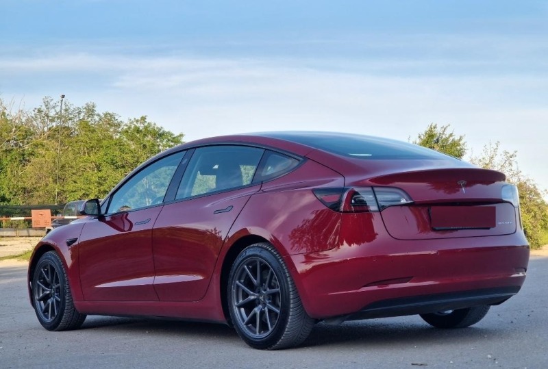 Tesla Model 3 4x4 Long Range, снимка 10 - Автомобили и джипове - 45911280