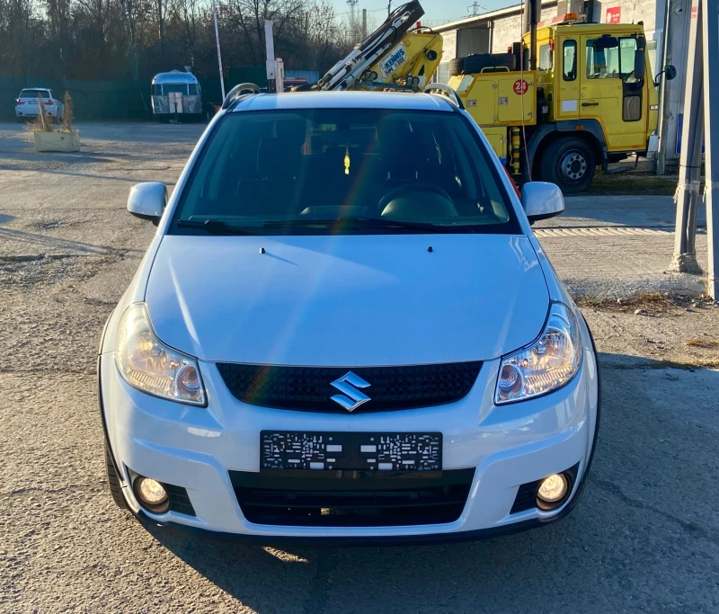 Suzuki SX4 1.6i 4x4 Автоматик / Facelift, снимка 2 - Автомобили и джипове - 46740959