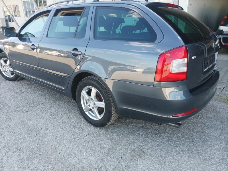 Skoda Octavia 1.6 102коня, снимка 4 - Автомобили и джипове - 46868618