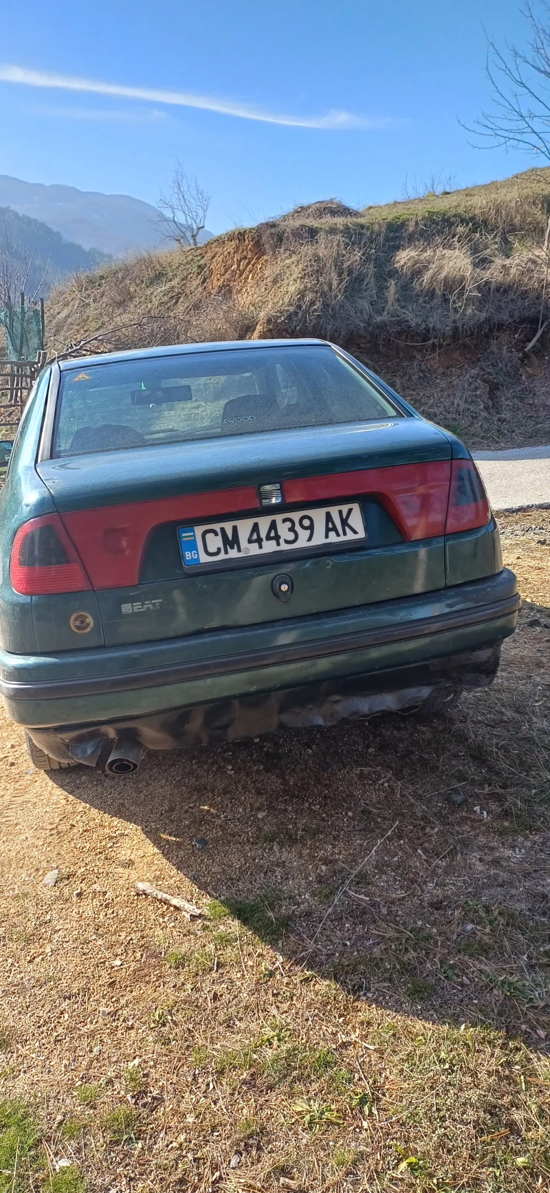 Seat Cordoba 1, 6 75кс.Газ Бензин, снимка 3 - Автомобили и джипове - 48555357