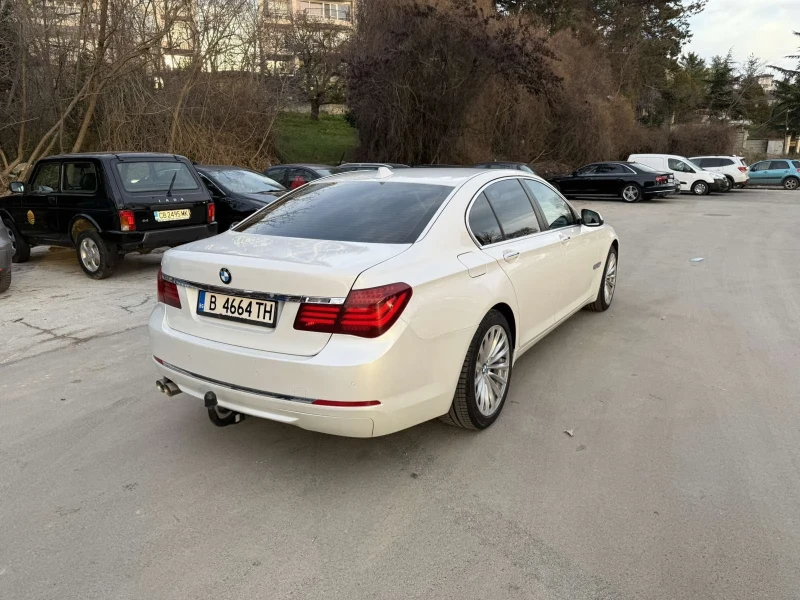 BMW 730 LCI, снимка 3 - Автомобили и джипове - 48606131