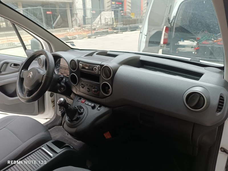 Citroen Berlingo 1.6 90кс , снимка 12 - Автомобили и джипове - 49306333