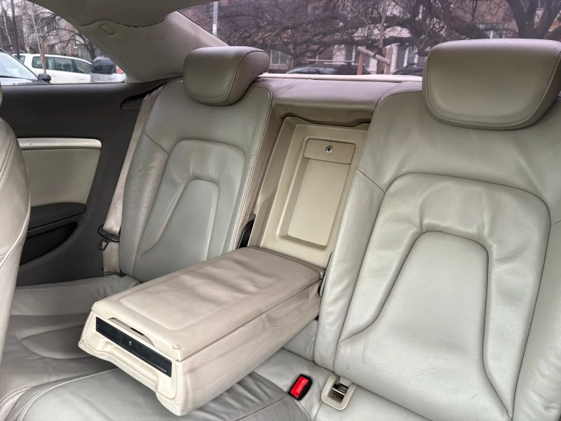 Audi A5, снимка 8 - Автомобили и джипове - 53385575