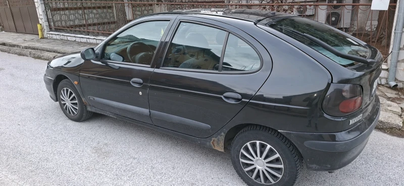 Renault Megane, снимка 3 - Автомобили и джипове - 53416987