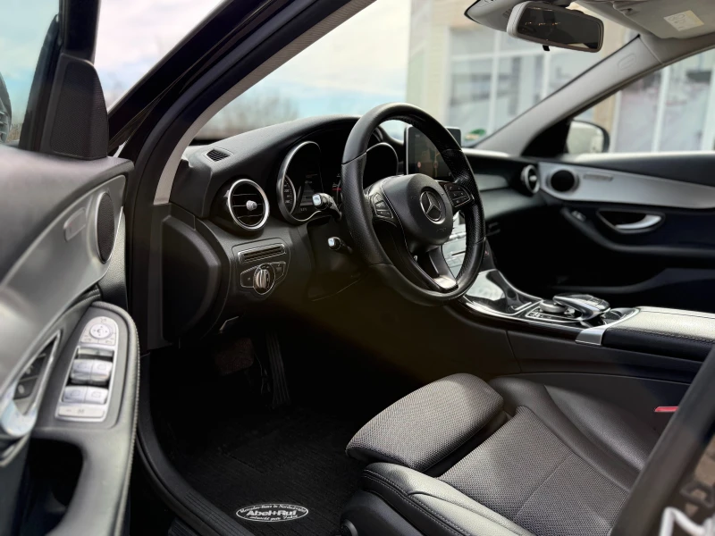 Mercedes-Benz C 220, снимка 10 - Автомобили и джипове - 53535003