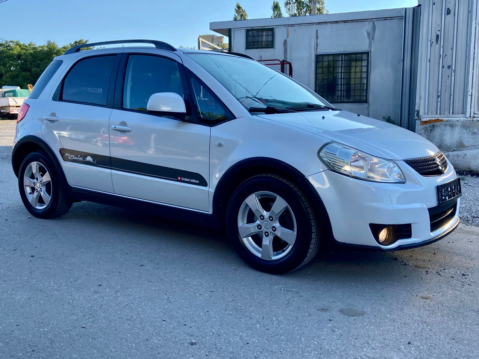 Suzuki SX4 1.6i 4x4 Автоматик / Facelift - изображение 2