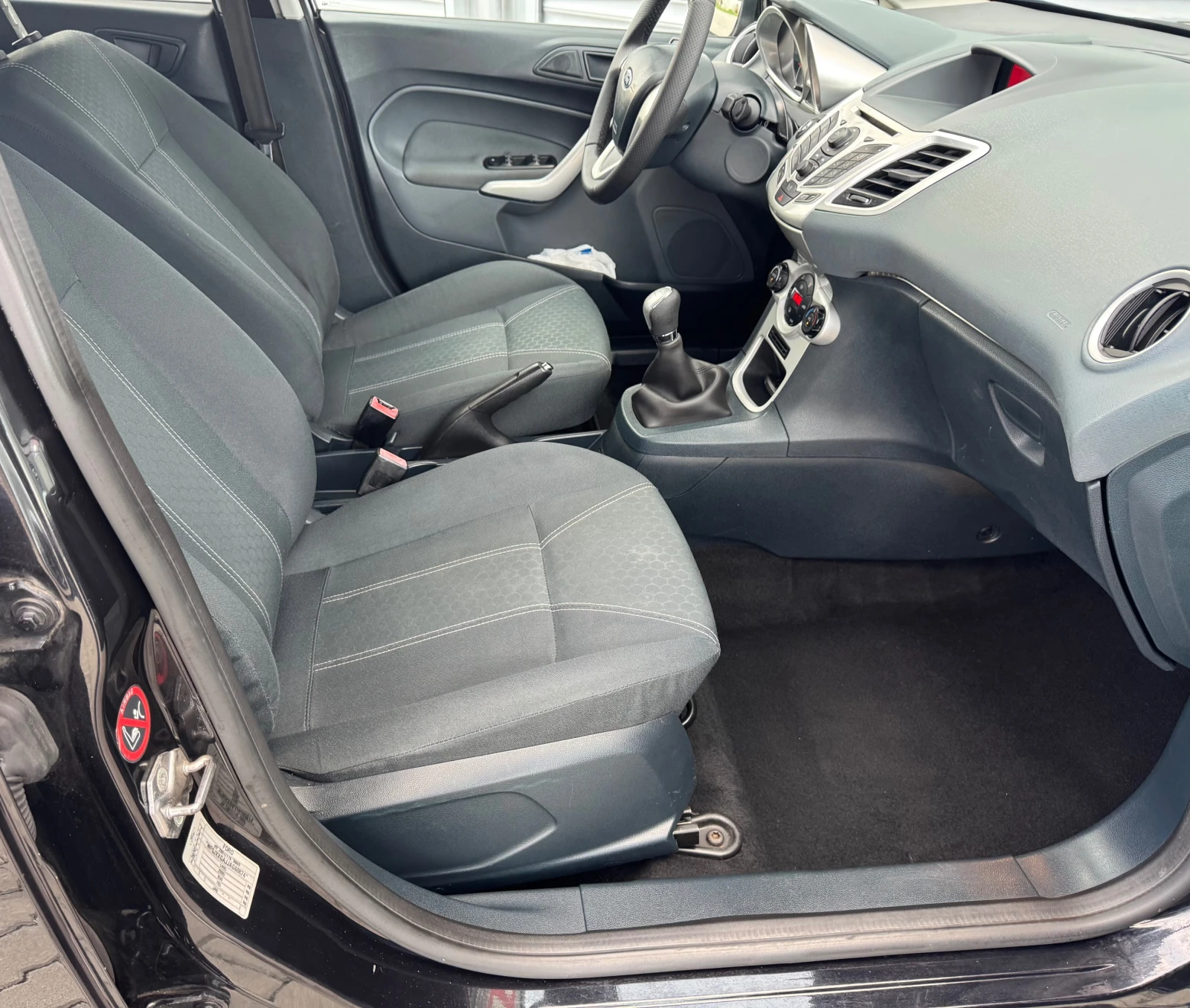 Ford Fiesta 1, 3i 82ps, 5., Titanium, .., .,  | Mobile.bg   10