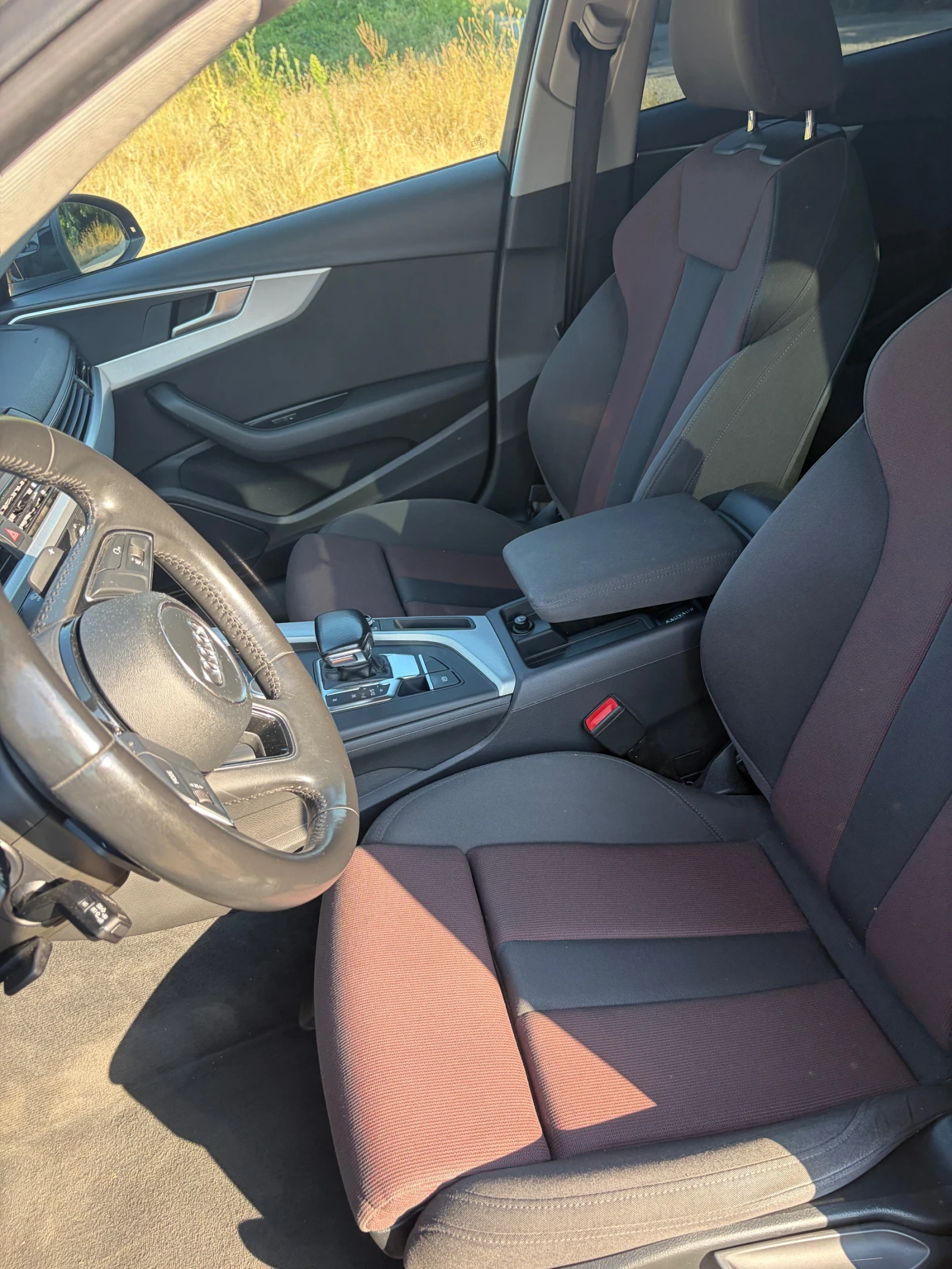 Audi A4 2.0 TDI 150 Avant Sport, снимка 14 - Автомобили и джипове - 53024547
