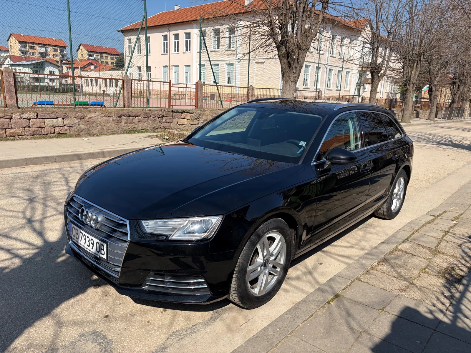 Audi A4 2.0 TDI 150 Avant Sport, снимка 9 - Автомобили и джипове - 53024547