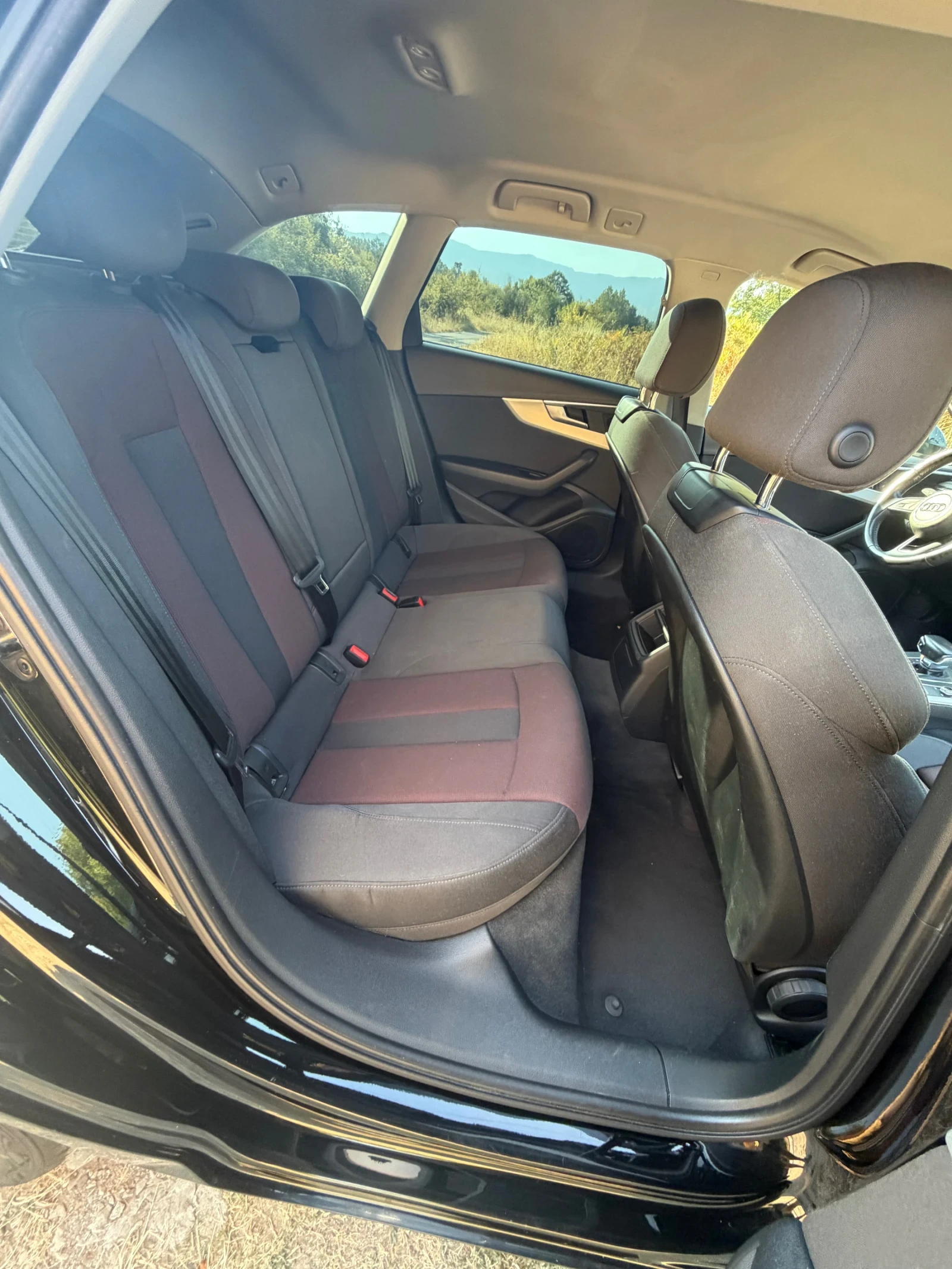 Audi A4 2.0 TDI 150 Avant Sport, снимка 13 - Автомобили и джипове - 53024547