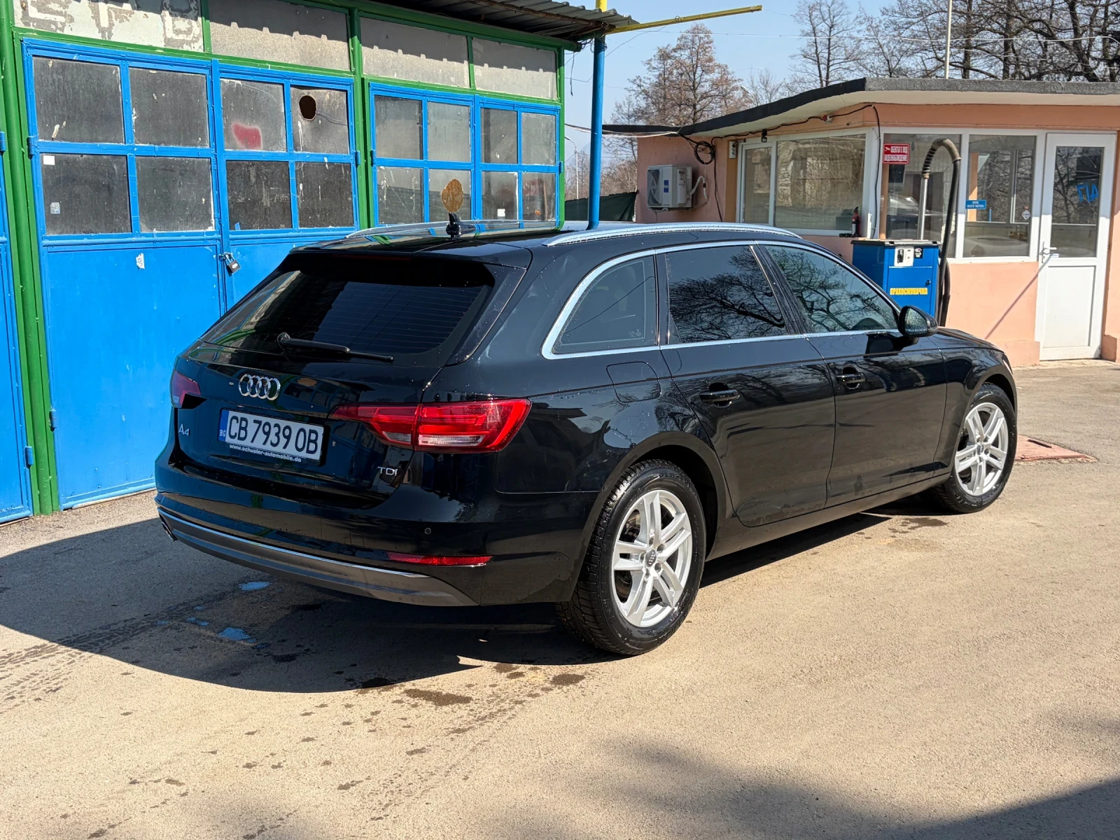 Audi A4 2.0 TDI 150 Avant Sport, снимка 3 - Автомобили и джипове - 53024547