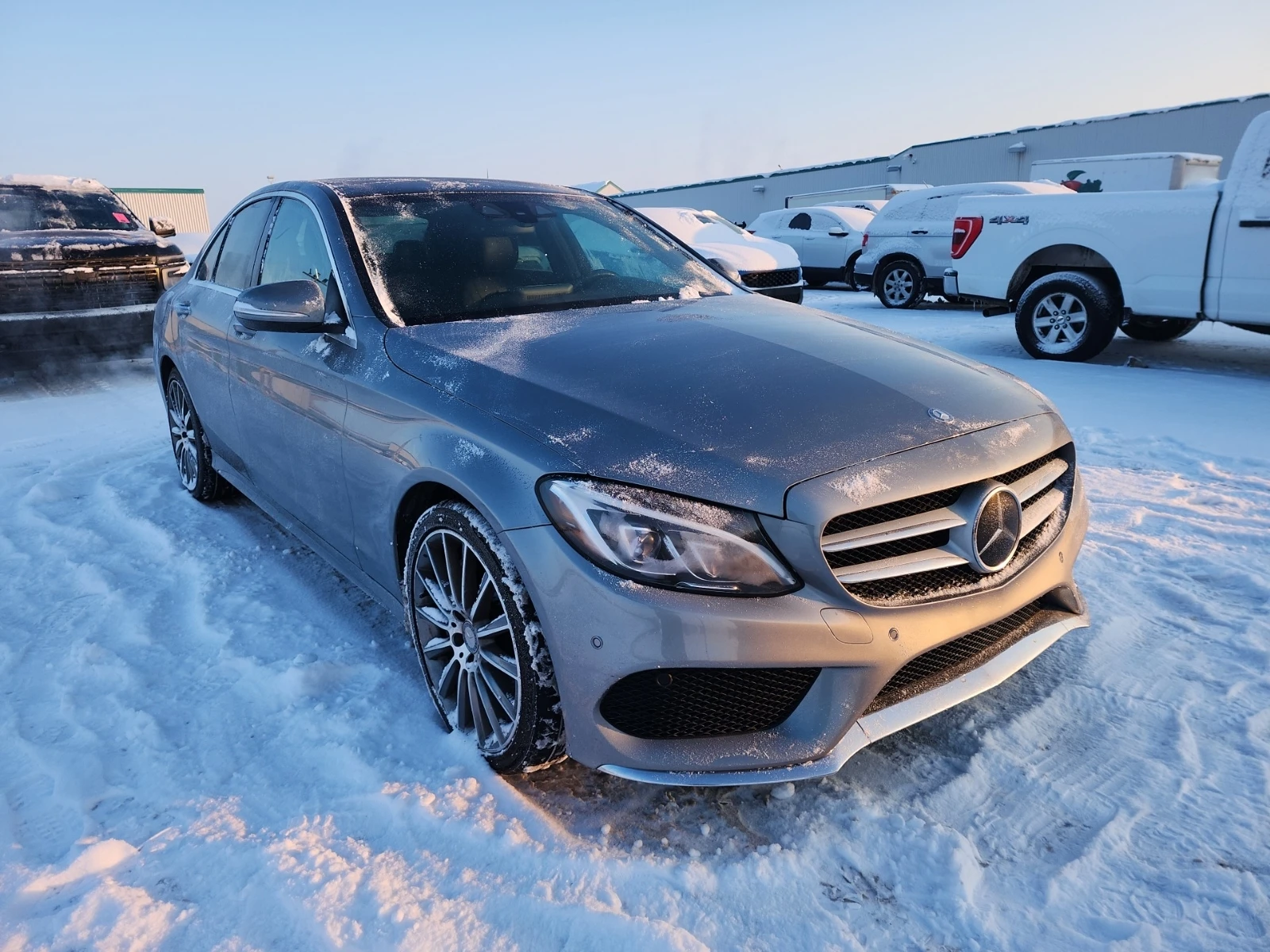 Mercedes-Benz C 400 3.0 - изображение 4