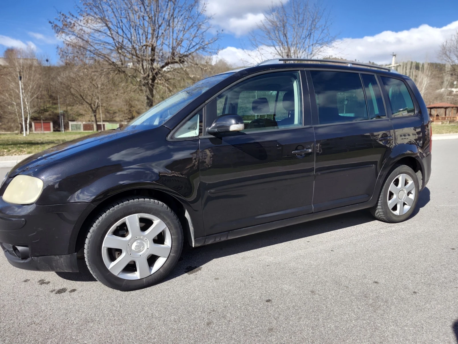 VW Touran * 136 �.�  * 2.0 TDI * ����� ������� *  | Mobile.bg � ����������� 10