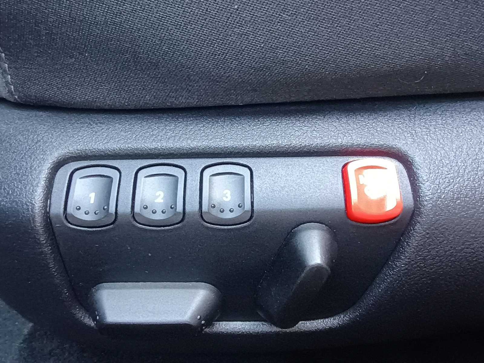 VW Bora УНИКАТ!!! 1.9TDI 4X4 HIGHLINE  ЕЛ.СЕДАЛКИ С ПАМЕТ , снимка 6 - Автомобили и джипове - 54045972