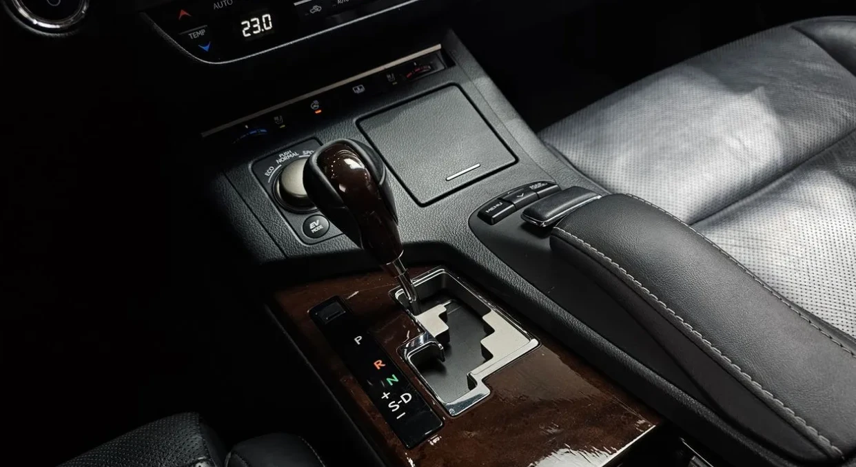 Lexus ES 300 Supreme XV60, снимка 8 - Автомобили и джипове - 55261908