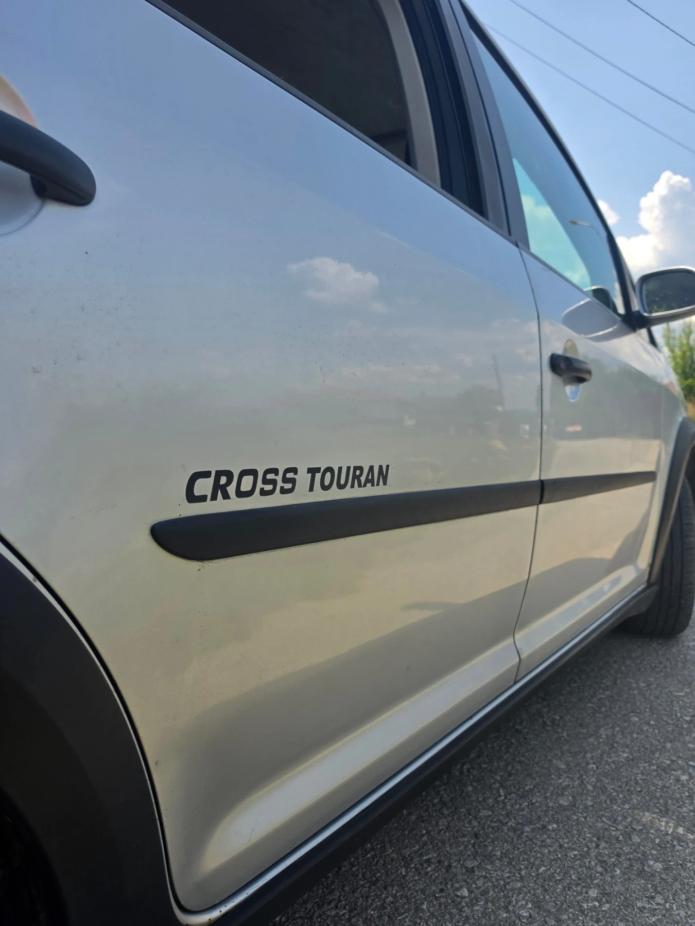 VW Touran CROSS 1.9 TDI 105-kc , снимка 5 - Автомобили и джипове - 55404574