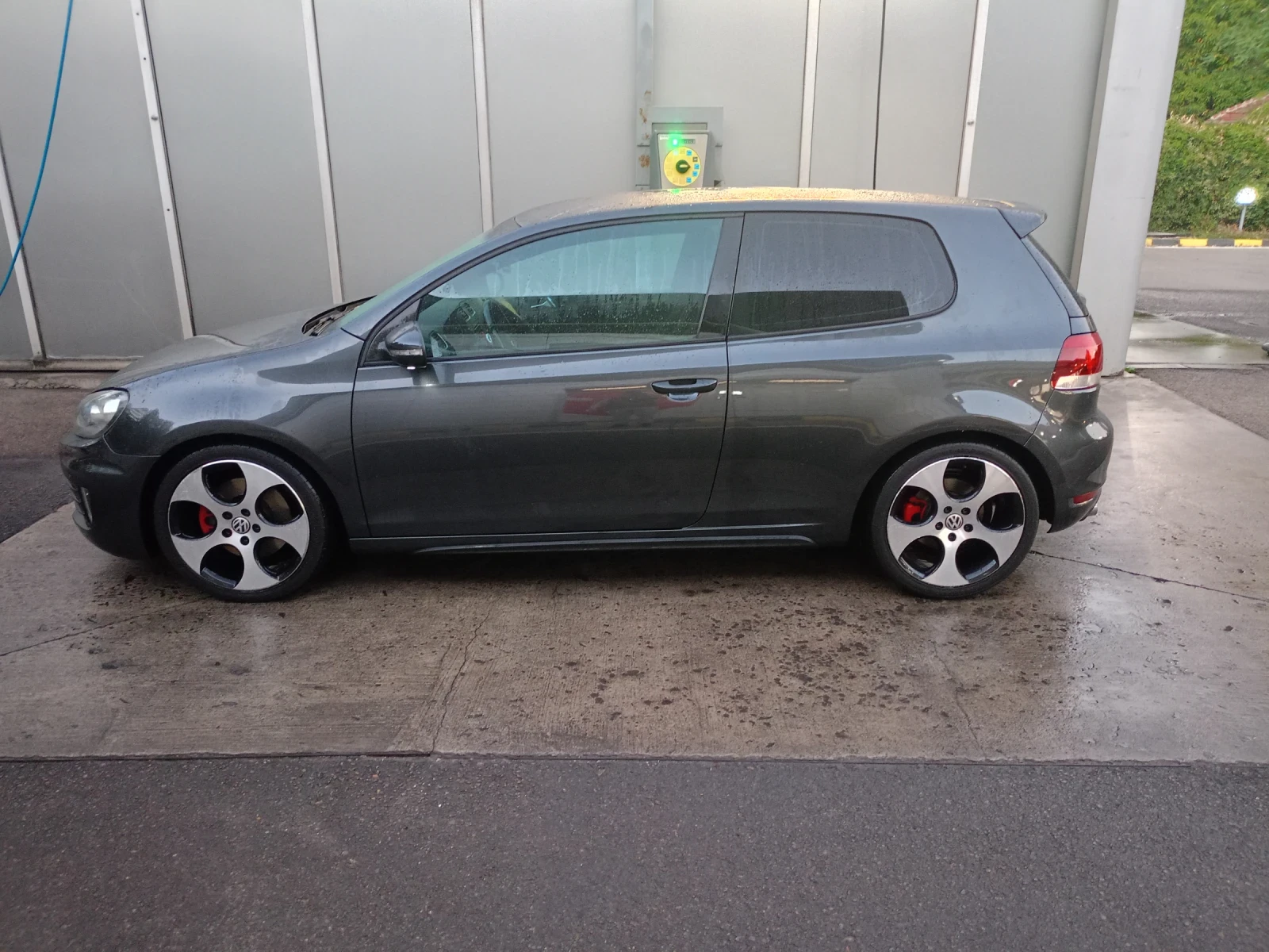 VW Golf 2.0TFSI GTI, снимка 5 - Автомобили и джипове - 55410831