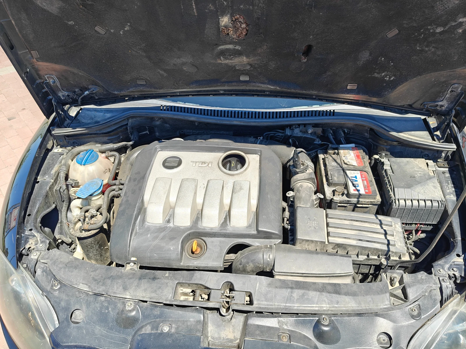 Seat Leon 1.9 TDI 105HP EURO 4, снимка 9 - Автомобили и джипове - 55512250