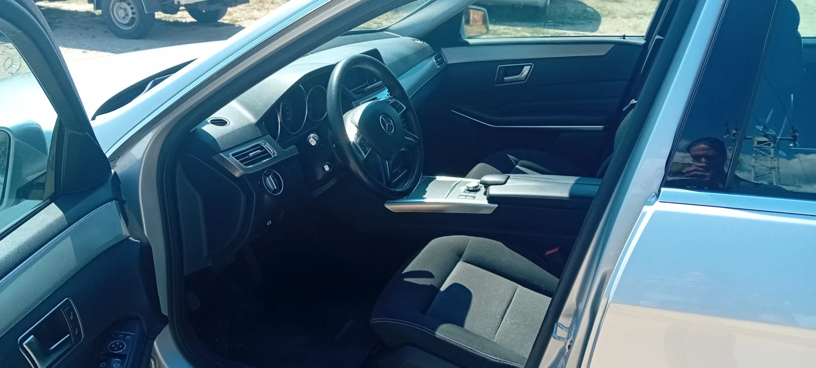 Mercedes-Benz E 200, снимка 8 - Автомобили и джипове - 55588639