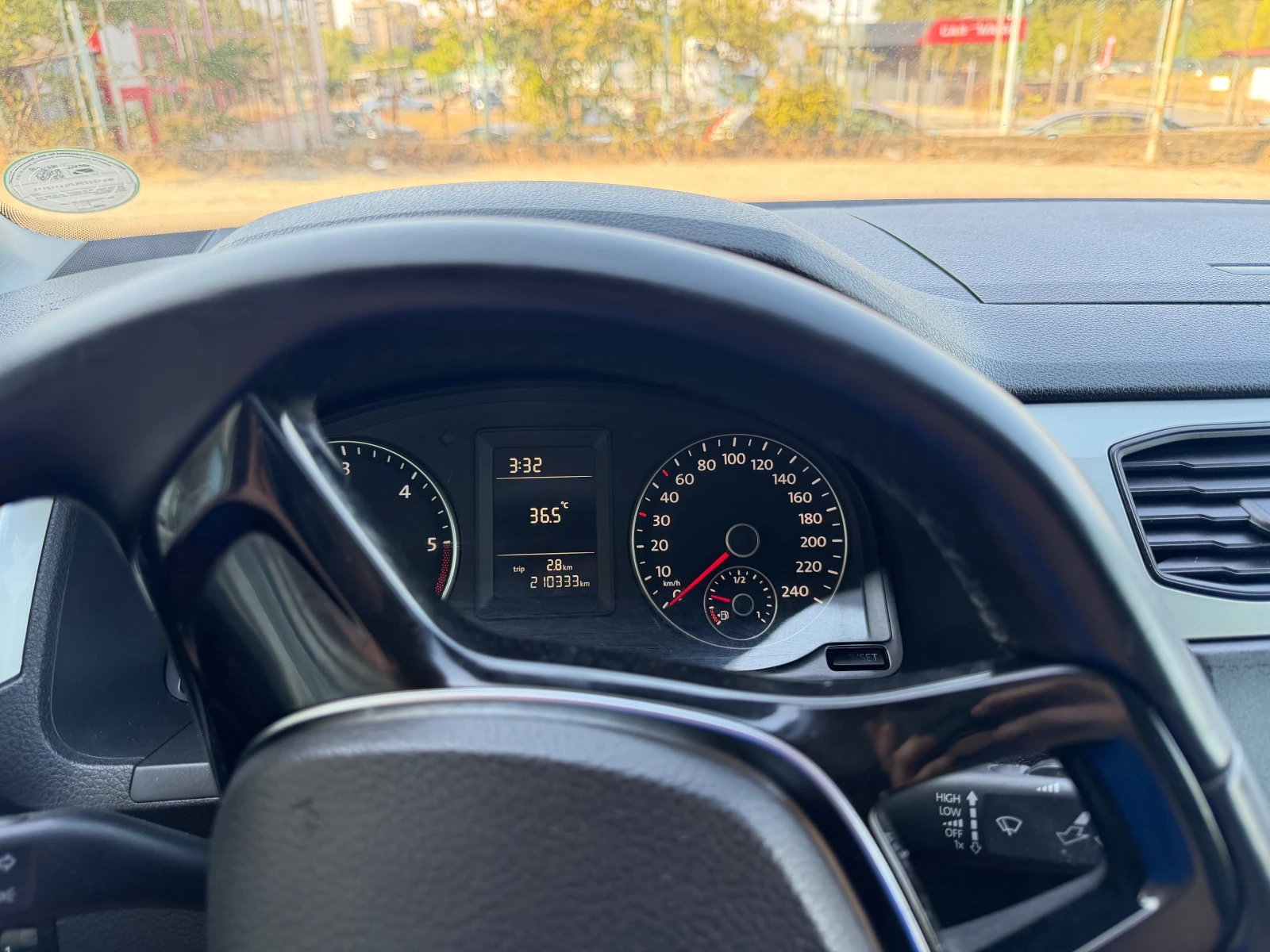 VW Caddy, снимка 10 - Автомобили и джипове - 55780870