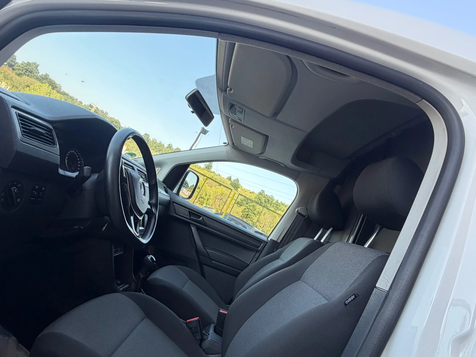VW Caddy, снимка 11 - Автомобили и джипове - 55780870
