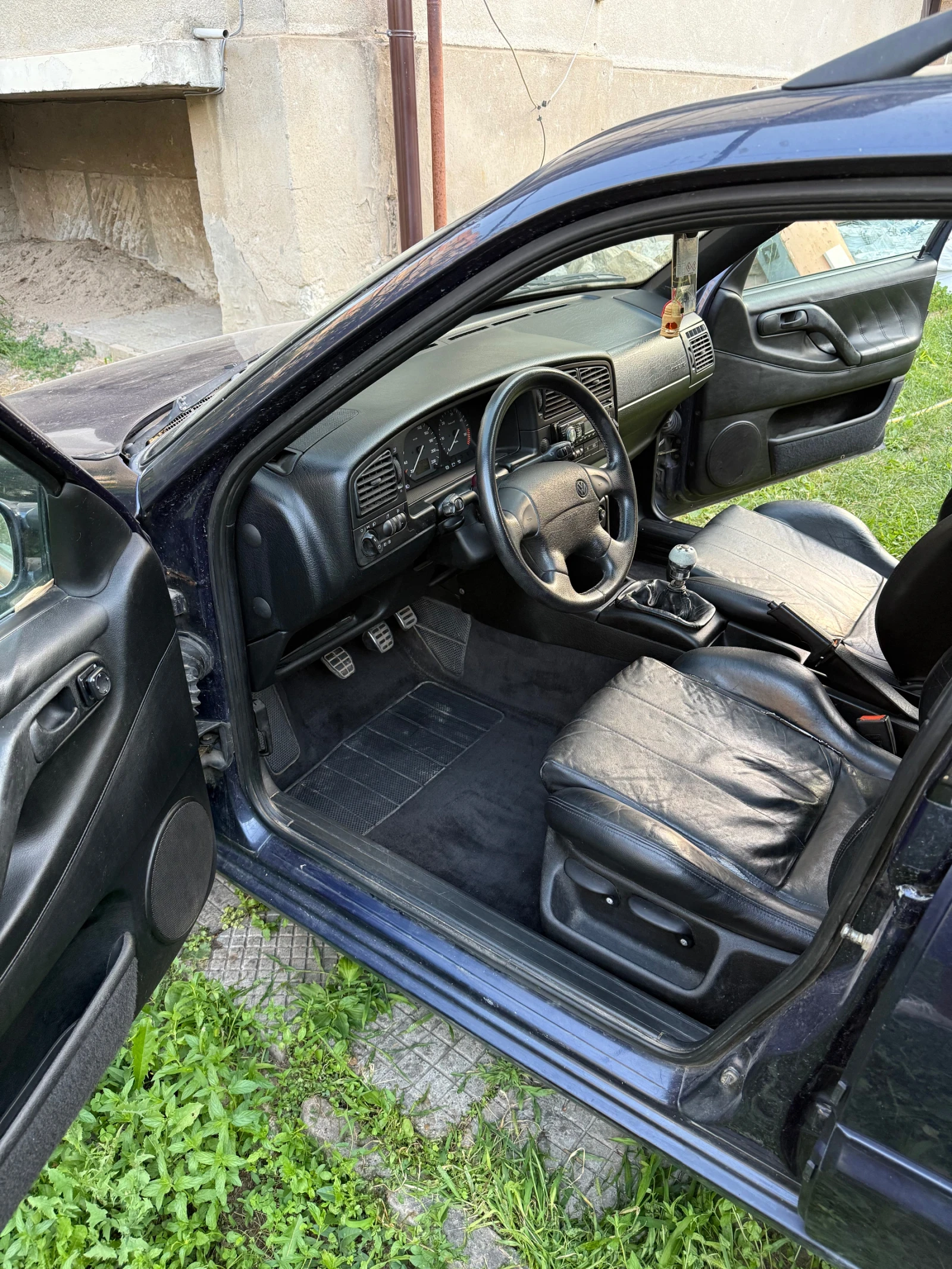 VW Passat, снимка 5 - Автомобили и джипове - 55922870