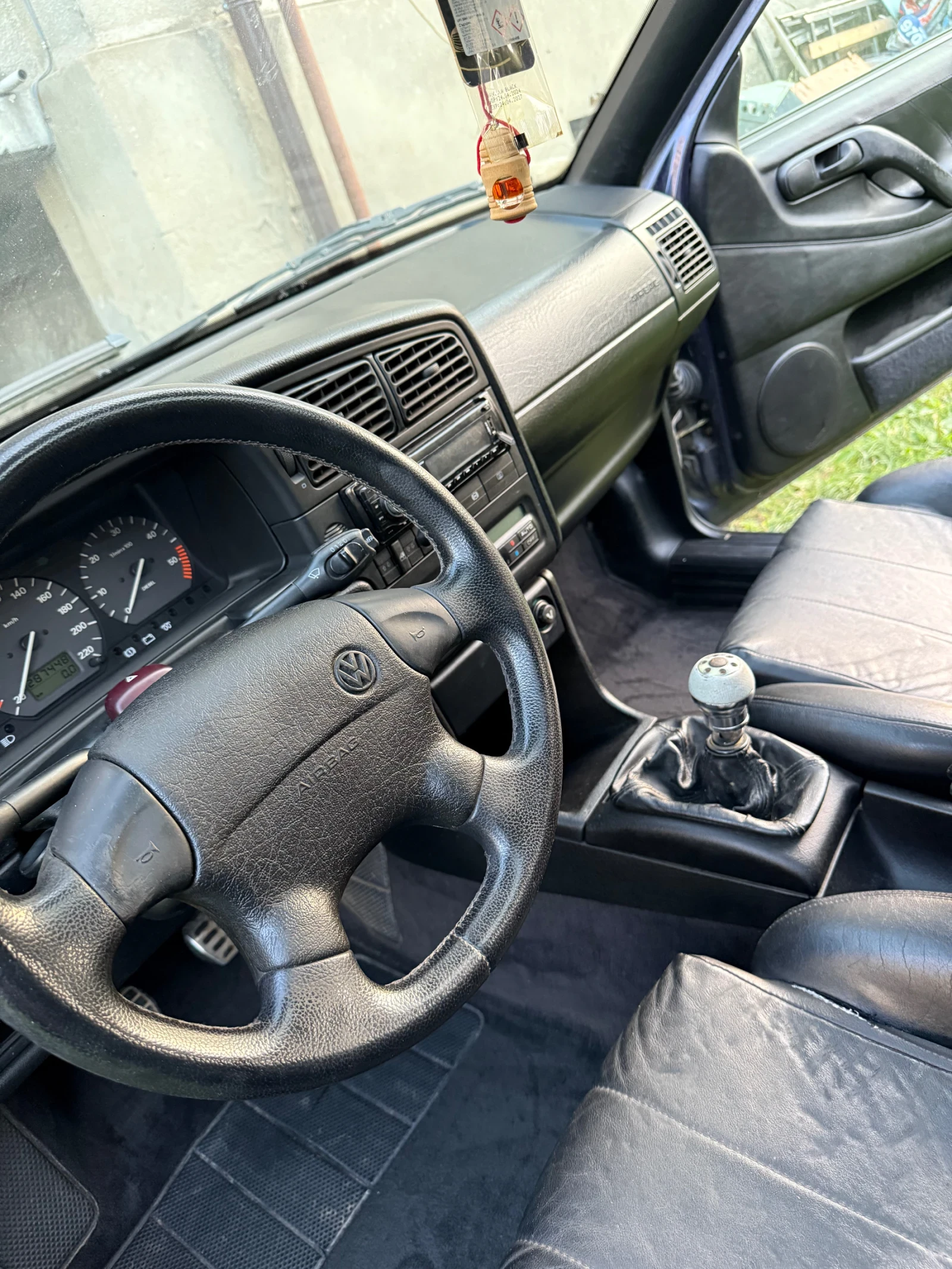 VW Passat, снимка 3 - Автомобили и джипове - 55922870